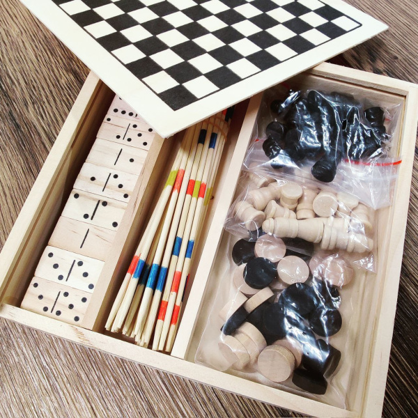 Набор игр 4 в 1 Universal Set / Шашки, шахматы, домино, микадо